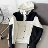 Modedesigner Mens Jacket Simple Sports Zipper Jacket Womens Casual Jogging Sports Coats Color Plicing White Balck Pink Jackets Kvinnor och män Size S-XL FZ2403283