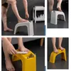 バスマットプラスチック製のスツールフットレストは、安全のために滑り止めの足の足面を、前に小さなコンパートメントがあり、