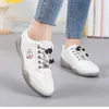 Scarpe casual traspiranti per le donne Sneakers moda Outdoor Social White Platform Confortevole 2024