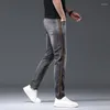 Mäns jeans sportlinje design grå snygg enkel och mångsidig gata rak smala fit stretch fötter byxor