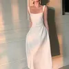 Vestido midi blanco de fiesta de noche de verano para mujer, vestido Sexy ajustado sin mangas con tirantes, vestido de mujer estilo playa coreano 240320