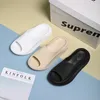 Terlik Erkekler 5cm Kalın Yumuşak Alt Platform Slaytlar Eva Hollow Sports Sandalet Sıradan Plaj Ayakkabıları Çift Terlik Yaz Unisex