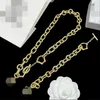 Kvinnlig designad mässingskedja Choker -halsband armband örhänge Medusa Porträttmönster hänge kvinnamycken Set Designer smycken 286e