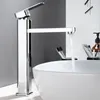 Grifos del fregadero del baño Grifo cromado Mezclador de lavabo Grifos de cobre y agua fría Grifo de filtro de baño de una sola manija Boquilla extendida