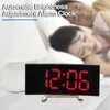 Orologi da tavolo Sveglia con schermo curvo Numeri LED accattivanti digitali per l'arredamento della camera da letto regolabile