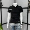 Polos pour hommes Streetwear Vêtements graphiques Slim Fit avec col T-shirt pour hommes Alphabet Mâle Polo T-shirts Noir Top Élégant En Gros Chic