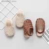 Sandals Baby womens shoes woven sandals suitable for girls and childrens fashionable hollow leather shoes soft soles retro princess slippers beach shoes Q240328