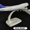 1 250 Modello di aereo in metallo Replica Delta Airlines B747 Scala di aeroplano Decorazione artistica in miniatura Diecast Aviation Giocattolo da collezione 240319