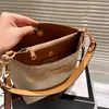 Hadley Willow Coache Dembag Designer Bucket Bag Straf stem stem Женская сцепление кожа Pochette tote роскошная сумка для плеча высококачественная мужская кошелька