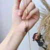 Klassisk parfymflaska hänge halsband lyxiga smycken tillbehör Säsongsmodedesigner stil delikat elegant snygg w3385