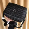 Klassieke designer tas mannen reliëf crossbody tas heren schoudertas telefoon sleutel mode mode messenger tassen handtas voor mannen luxe handtassen