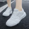 Casual schoenen moipheng vrouwen ademende gaas fluorescentie plat platform sneakers dames sport wandelende kussens sneaker