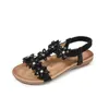 Sandaler Beyarnecommfortable Flat Shoes Womens Large Size Summer Bohemian Flower Rhinestone Beach Thongs H240328UCNT