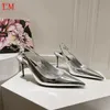 Luxury Designer Heel Court Shoes Sandaler Keira Black Pop Heels Slip On Sandals tofflor med låda