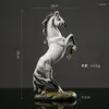 Decorative Figurines European Style Horse Sculpture Resin Animal Statue Decoration Souvenir Gift Living Room Office Study Desktop