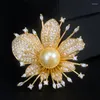 Broches JADE ANGEL Parelbroche Ingelegde Zirkoon Bruiloft Verjaardag Feestjurk Draagaccessoires Dames Voor Pin