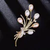 Brooches Blucome Natural Pearl Bouquet Flower For Women Unisex Beauty Cubic Zirconia Weddings Party Brooch Pins Gifts