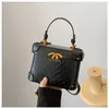 36 % RABATT Designer-Tasche 2024 Handtaschen High-End-gestickte Nische für Frauen in der Mode Box-Achselhöhlen-Tragetasche, One-Shoulder-Crossbody, trendig und vielseitig