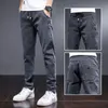 Fi 2024 Nouveauté Gris Denim Slim Designer Jeans pour hommes Casual Cordon Printemps Automne Pantalon Stretch Pantalon Q8em #