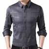 2022 Merk Casual Lente Luxe Plaid Lg Mouw Slim Fit Mannen Shirt Streetwear Sociale Dr Shirts Heren Fis Jersey 2309 G1yf #