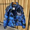 Manteau à capuche détachable pour homme, marque de mode, camouflage, en peluche, épais, chaud, hiver 2024