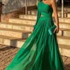 Grundläggande avslappnade klänningar plus storlek kvinnor grön sexig rygglös mode en axel hög midja mesh klänning vestidos de mujer elegantes para fiesta yq240328
