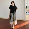 Casual Dresses 2024 Summer Loose Large Size Women's Dress Slimming and Covering Belly Stripe Color Block Pleated kjol Kort ärm
