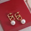 Pendientes con colgante de perlas de oro de 18k de diseñador de lujo, pendientes exquisitos a la moda para mujer, joyería de regalo de Navidad