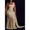 Robe longue blanche élégante à une épaule de grande taille 240322