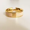 Bague en titane au design de haute qualité, bijoux classiques pour hommes et femmes, bagues de couple, bande de style moderne avec boîte, nouvelle collection