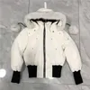 パームムースの女性冬のコートキツネの毛皮ダウンしたフード付きフード付きパフボンバージャケット