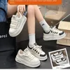 Casual Shoes äkta läder Kvinnor brädet tjocka ensamma lätta platthöjda plyschplattform sneakers zapatos para mujeres