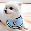 Appareils pour chiens Nec de cou écharpe Salive bids serviette chat Strawberry Love Bib Puppies Chats Small Chiens Collar accessoires