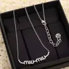 Collar de plata MUI con letras de versión alta, collar de gama alta con temperamento simple y versátil para mujer