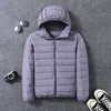 2023 New High-End Men's Seaml Lightweight Down Coat com Capuz para Outono / Inverno Big Size Manter Quente Top Hoodie Jacket N8Dx #