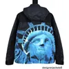 Designer Instagram Fashion Brand Co Märke utomhus bergsklättring Goddess of Liberty High Definition Printed Sprint Coat för män och par Windproect Waterprooo