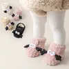 Bebek Kış Ayakkabıları için Kız Boy Born Bebek Beşikler Sıradan Bebek Peluş Kabarık Çıplak Ayak Yürüyüş Ayakkabıları Çocuk Bokse Toddler Öğeler 240325