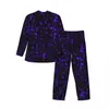 Accueil Vêtements Pyjama Violet Peinture Splatter Homme Abstrait Graffiti Chambre Chaude Vêtements De Nuit Automne 2 Pièces Casual Oversize Graphique Pyjama Ensembles