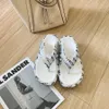 Kobiety Sandały Summer Modne Gumowe Dno Kapcieczki Flip Flip Flops Designer Buty Flat Causal Beach Slajdy skórzane luksusowe sandały designerskie