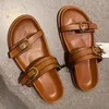 Hausschuhe TRAF Schnalle Gürtel Flatfrom 2024 Sommer Braun Runder Kopf Offene Zehe Slipper Mode Freizeit Flache Sandalen Schuh für Frauen