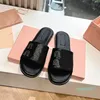 Stroh-Slipper, Hausschuhe, Sandalen, leicht zu tragen, flache Designer-Schuhe, Damen-Strand-Lieblings-Komfort-Mule, handgewebtes Lafite-Gras