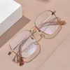 Zonnebrilmonturen Titanium wenkbrauwframe voor de jonge trendy stijl lenzenvloeistof Klassiek vierkant ontwerp Mode bijziendheidsbril