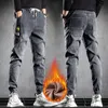 Ny vinter tjock fleece varm last jeans män svart denim joggers baggy harem byxor termiska jean byxor plus size y5ql#