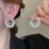 Charm inlaid Rhinestone Pearl Geometric Earring for Women Overdrivna Temperament Fringe Stud örhängen Trendiga underbara smycken Girl Y240328