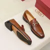 Designer Luxury Le cuir chaussures d'été Business Set Feragamo New Moccasin British High End Robe Formal Le cuir Chaussures Men de cuir D808 Spring et Wyi2 L6C OWRY