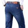 Jeans stretch di marca da uomo 2023 New Busin Pantaloni slim fit casual in denim Pantaloni blu neri Jeans maschili Plus Size 38 40 24jH #