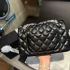 kosmetisk väska designer kanalies 2024 läder mångsidig CF kaviar får ljus lyx läder vind lingge crossbody väska en axel kedja väska