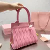 Tygväskedesignerväskan Totes väskor kvinnor kedja väska luxurys handväska kvinnor klassiska stora kapacitet handväskor