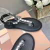 Sandalen mit Kristallverzierung Sommer-Lederhausschuhe Flip-Flops Strandschuhe Clip-Toe-Sandalen Freizeitschuhe Flache, bequeme Modetrend-Designer