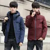 Breve Inverno Uomo Giubbotti Anatra Piumino Uomo Nero Con Cappuccio Caldo Cappotto Casual Parka Tuta Sportiva Casaco Masculino KJ497 W6IY #